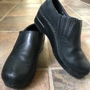 Dansko Piet clogs Size 39